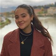 Passionata di inglese, lo insegna a chiunque! Con me sarà facile imparare!